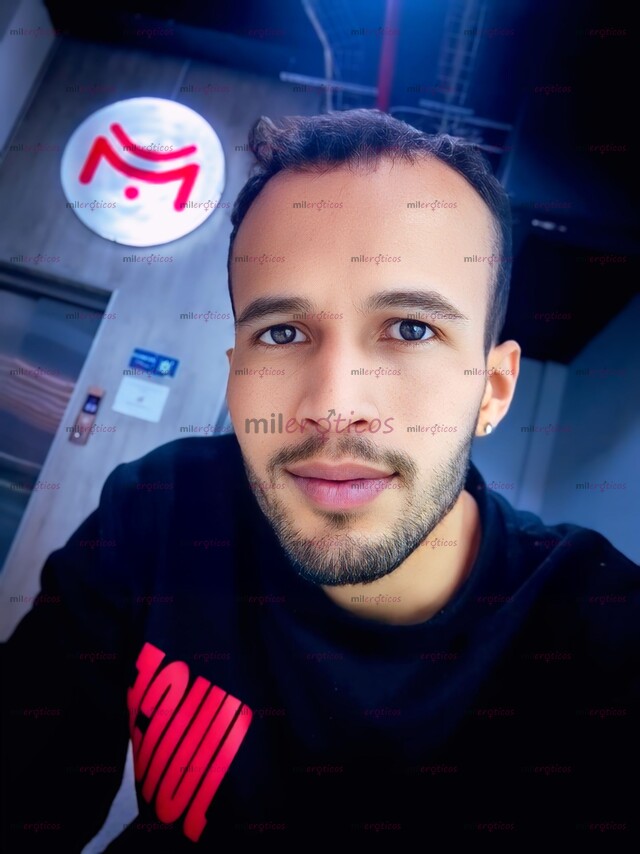 FOTOS DE VENEZOLANO VERSÁTIL VERGÓN. ARRECHO. FETICHISTA