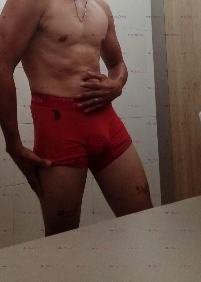 FOTOS DE LO DIFERENTE TE ESPERA ATIENDO SOLO MUJERES SOY UN TIPO BIEN TRABAJADO RESERVAD