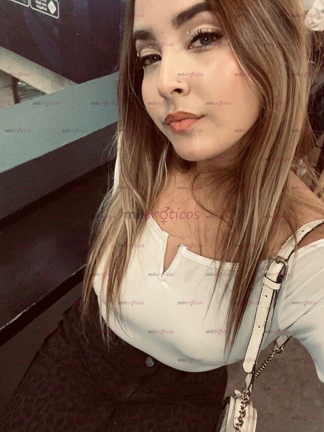 FOTOS DE CHICA ORGASMICA PUTITA Y MUY ARRECHA CON GANAS DE LECHE