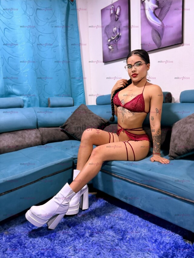 FOTOS DE FLACA CON CUERPO DE MODELO Y CARA DE PRINCESA, MUJER MORBOSA CON GANAS DE FOLLAR