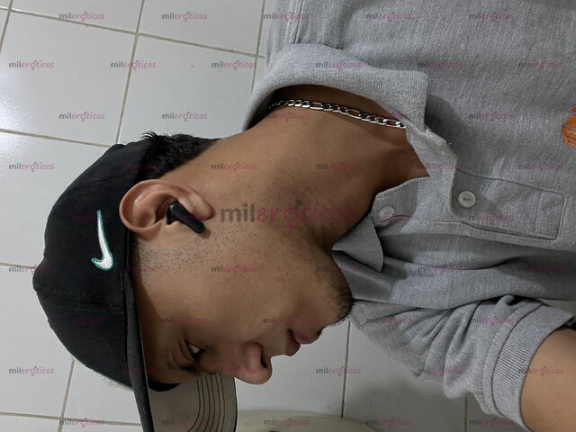 FOTOS DE SÚPER CALIENTE Y DISPUESTO A LLENARTE DE PLACER