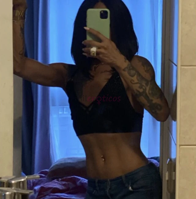 Hola amor soy rebecca femenina coqueta y con una energia calida que te va a encantar me gusta crear momentos intensos conectados y cercanos siempre co...