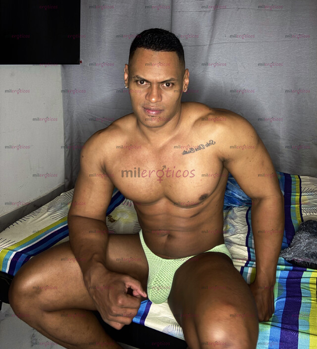 FOTOS DE LO QUE PASA ENTRE MACHOS, QUEDA ENTRE MACHOS!!