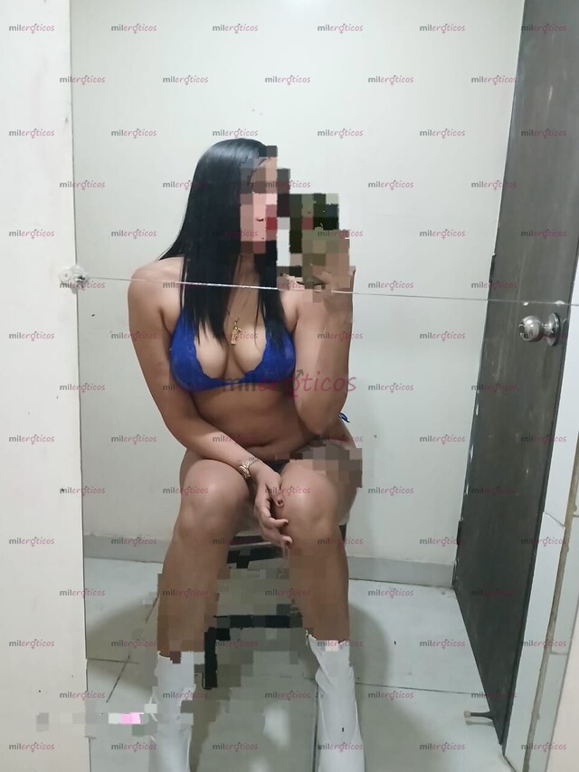 FOTOS DE FLACA PELI NEGRA LATINA DE 19 AÑOS EN MEDELLIN
