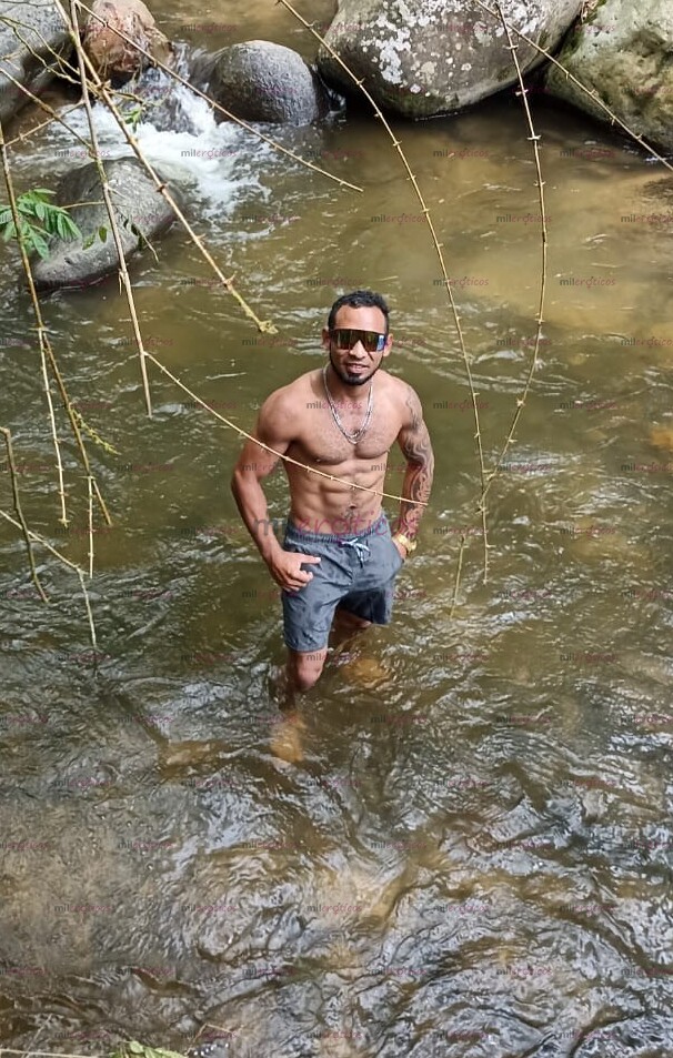 FOTOS DE HOMBRE SERIO Y VARONIL RESERVADO, CON 1.70 DE ESTATURA Y 17 CTS PARA SATISFACERT