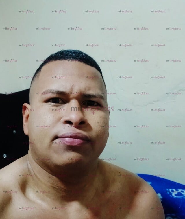 FOTOS DE CHICO DISPUESTO A COMPLACER TUS DESEOS SEXUALES Y FANTASIAS INTIMAS, TRATO DE NO