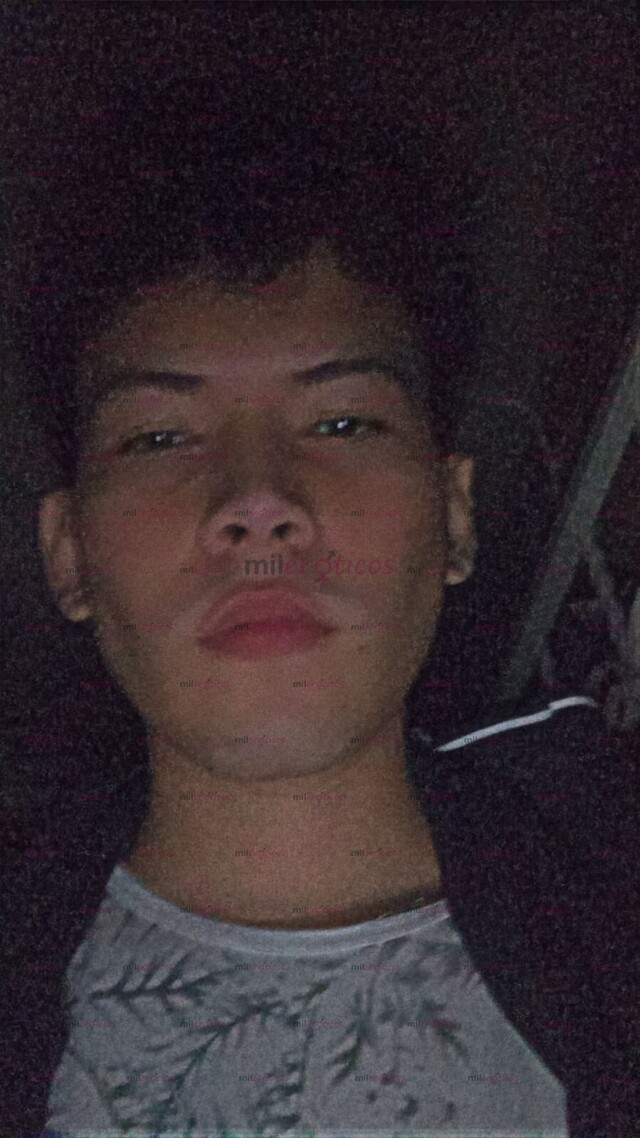 FOTOS DE HADES, CHICO JOVEN ESPERANDO CUMPLIR TUS FANTASÍAS, SOLO CHICHAS