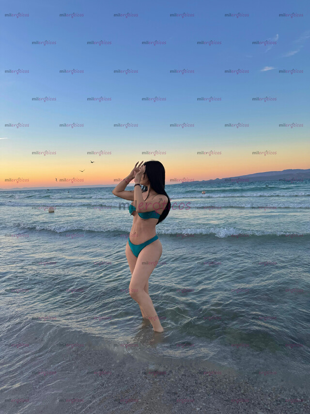 FOTOS DE POCOS DÍAS FLAQUITA NALGONA TETONA DOTADA Y BIEN APRETADITA