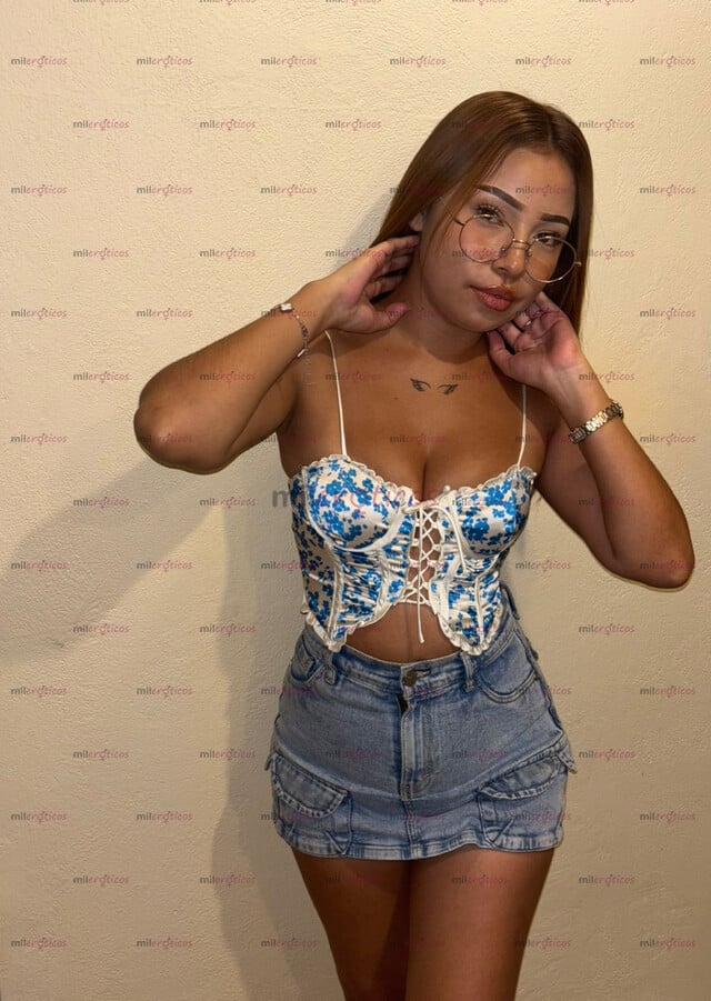 FOTOS DE RICA FLAQUITA!! ME ENCANTA COHER RICO Y VENIRME A CHORROS PAPI