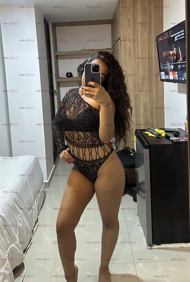 FOTOS DE VEN A MI APARTAMENTO PRIVADO Y DISFRUTA DE ESTÁ VAGINA APRETADITA