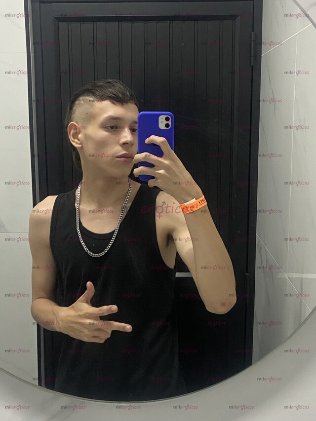 FOTOS DE SORNERO Y ARRECHO DISPUESTO A TODO VERGÓN