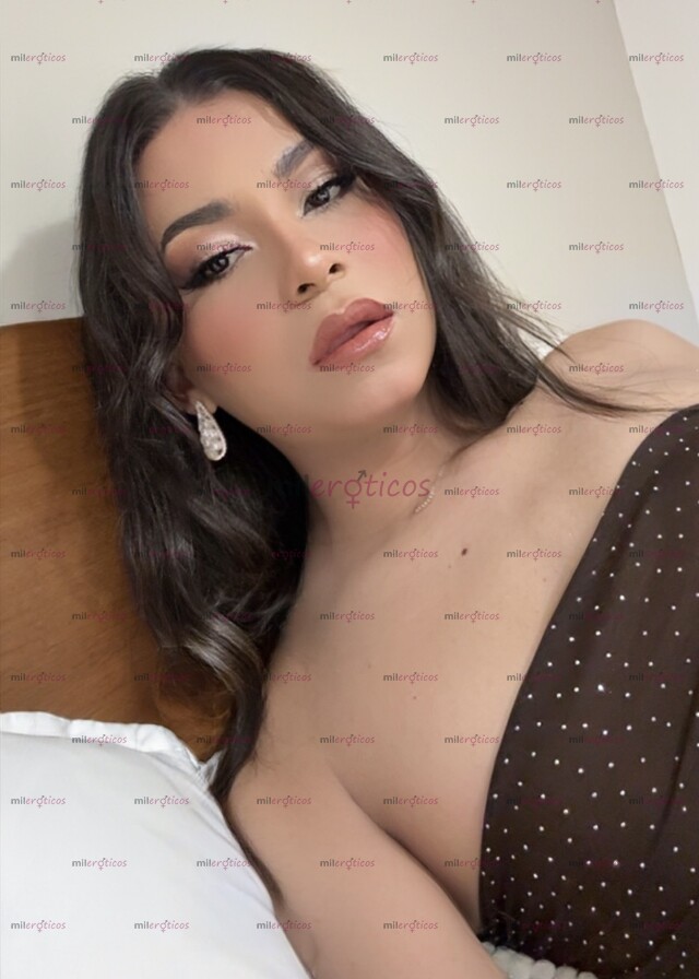 FOTOS DE CHICA TRANS NATURAL, DOTADA Y MUY COMPLACIENTE SEXUAL.