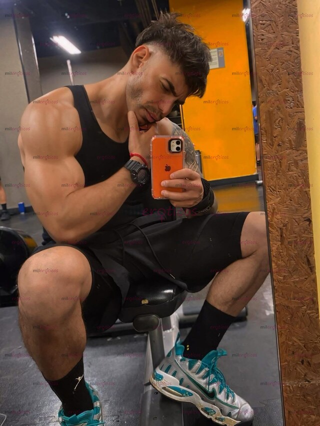 FOTOS DE DISPONIBLE LAS 24 HORAS SOLO PERSONAS CONCRETAS Y SOLVENTES