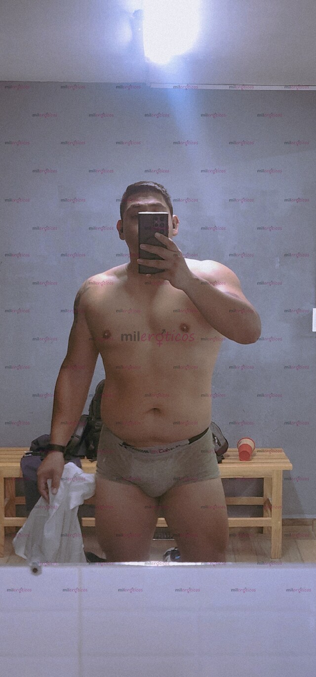 FOTOS DE HOMBRE RELAJADO, CABALLEROSO Y MUY FOGOZO