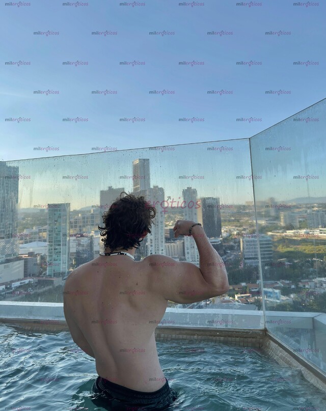 FOTOS DE COLAGENO DE 20 AÑOS ATLÉTICO Y GUAPO CON EL MEJOR TRATO Y 20CM DE VERGA LECHOSA