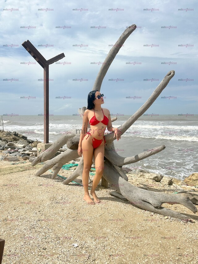 FOTOS DE FLACA DE 18 DISPUESTA A COMPLACERTE Y SER TU SUMISA CON UNA BELLEZA ASIÁTICA