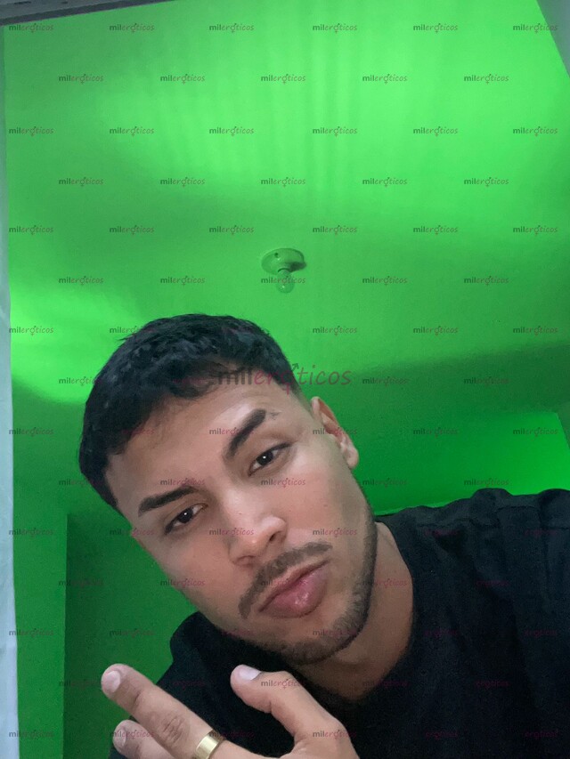 FOTOS DE JOVEN VARONIL Y DISCRETO, DISPUESTO A COMPLACERTE