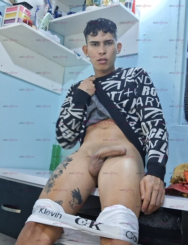 FOTOS DE JOVEN RESERVADO Y COMPLACIENTE VEN A DISFRUTAR