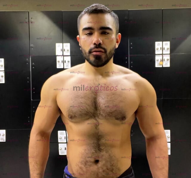 FOTOS DE NORTEÑO PELUDO , VARONIL Y CALIENTE LISTO PARA PASARLA INCREÍBLE EN TU LUGAR.