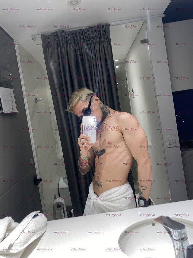 FOTOS DE VERSATIL NUEVO TATUADO DISPONIBLE BUCARAMANGA