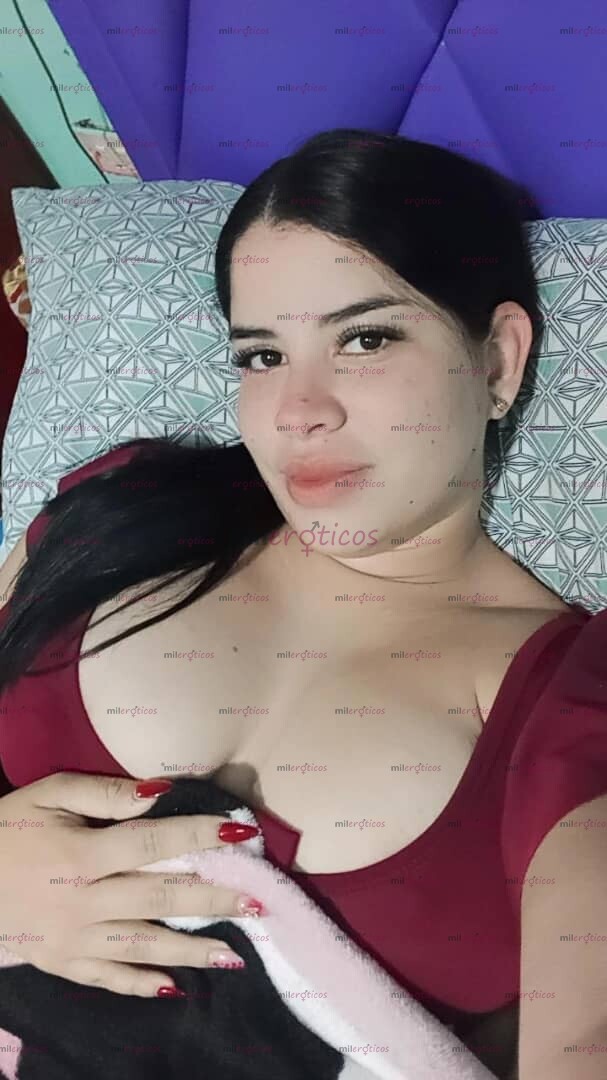 FOTOS DE SOY MUY CALIENTE,QUIERO SENTIR TU LENGÜITA EN MIS LINDOS SENOS Y GEMIR DE PLACER