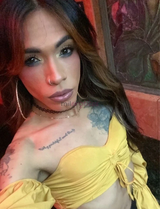 Hola amor soy rebecca femenina coqueta y con una energia calida que te va a encantar me gusta crear momentos intensos conectados y cercanos siempre co...