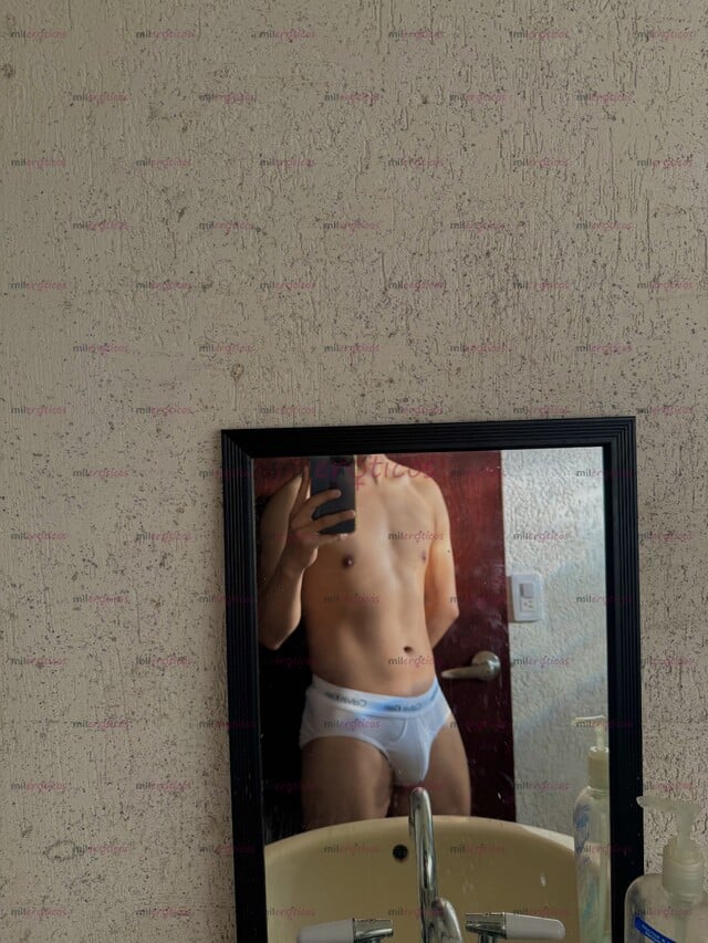FOTOS DE RECIENLLEGADOALACIUDADCHICO TWINK SIMPÁTICOAMABLE