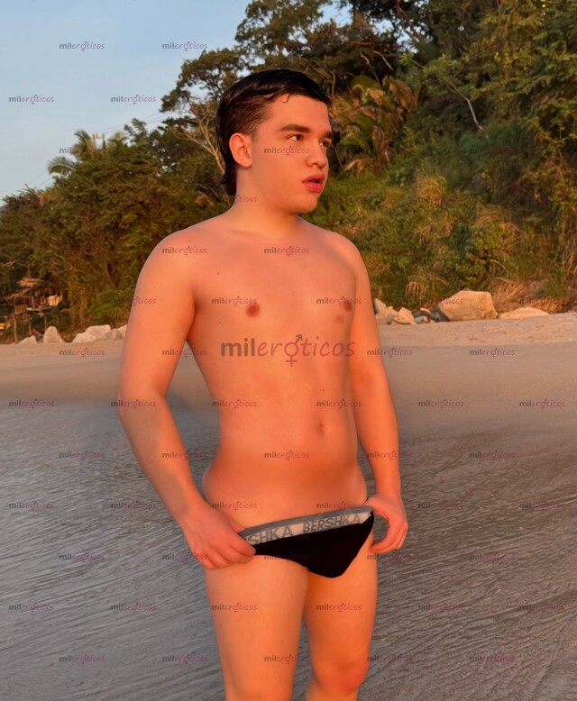 FOTOS DE COLOMBIANO GUAPO Y EXÓTICO DE 18 AÑOS ÚLTIMO DÍA EN MEXICO