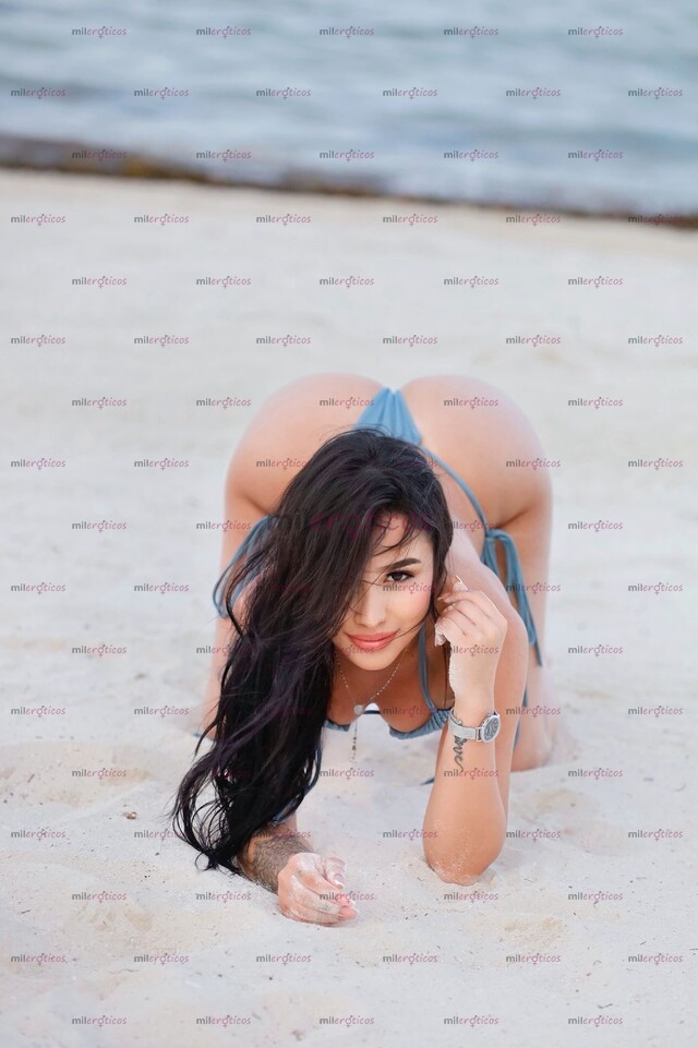 FOTOS DE HERMOSA COLOMBIANA, CUERPO NATURAL, CABELLO NEGRO Y SENSUAL! NUEVA EN CANCUN