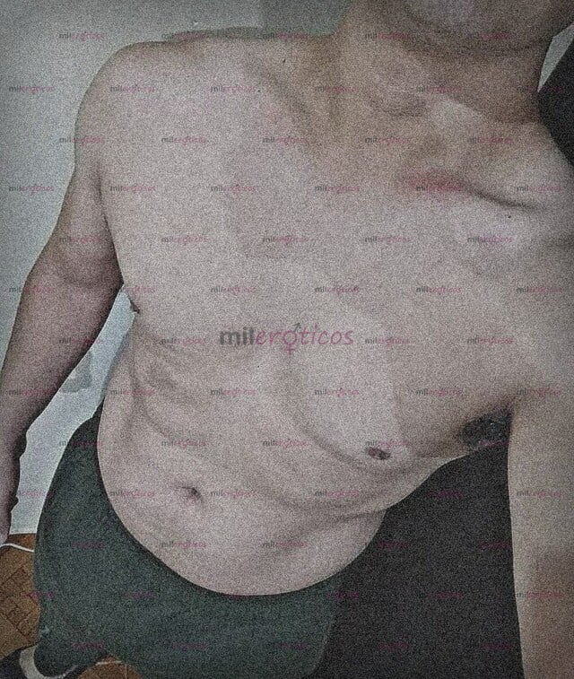 FOTOS DE SOY GERARDO, TENGO 22 AÑOS VENGO DEL NORTE Y ESTARÉ UNOS MESES EN MÉRIDA.