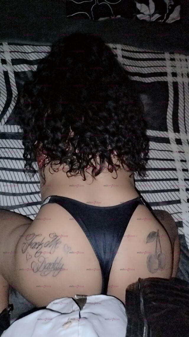 FOTOS DE FOGOSA MORENA, EXCITANTE, BIEN COGELONA Y ATREVIDA