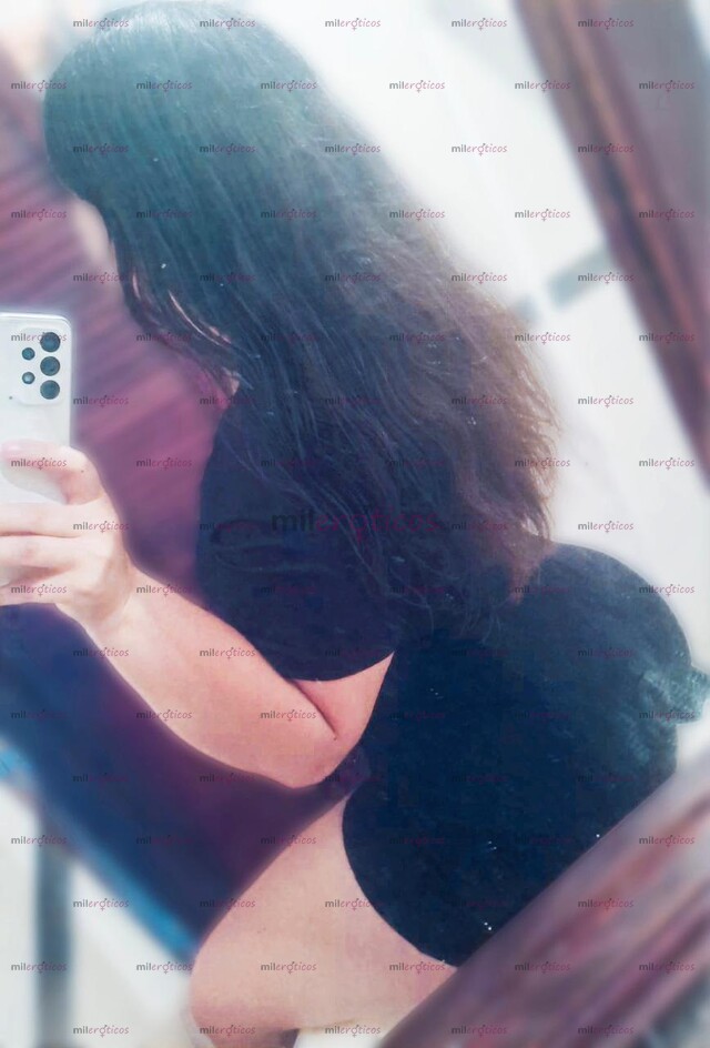 FOTOS DE TETONA SÚPER CALIENTE Y CON UN RIQUÍSIMO CULOTE YA DISPONIBLE PARA TI