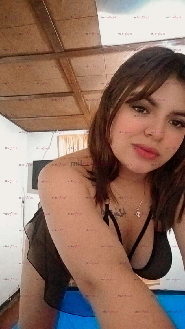 FOTOS DE TU HERMOSA CHICA CON GANAS DE MORBO Y CARICIAS