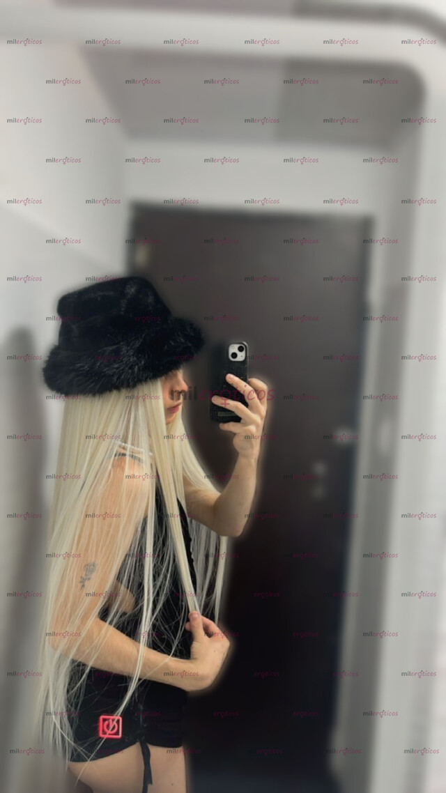 FOTOS DE LINDA MONA CON UNA POLLA DE 23CM Y UN CULO DE IMPACTO!!