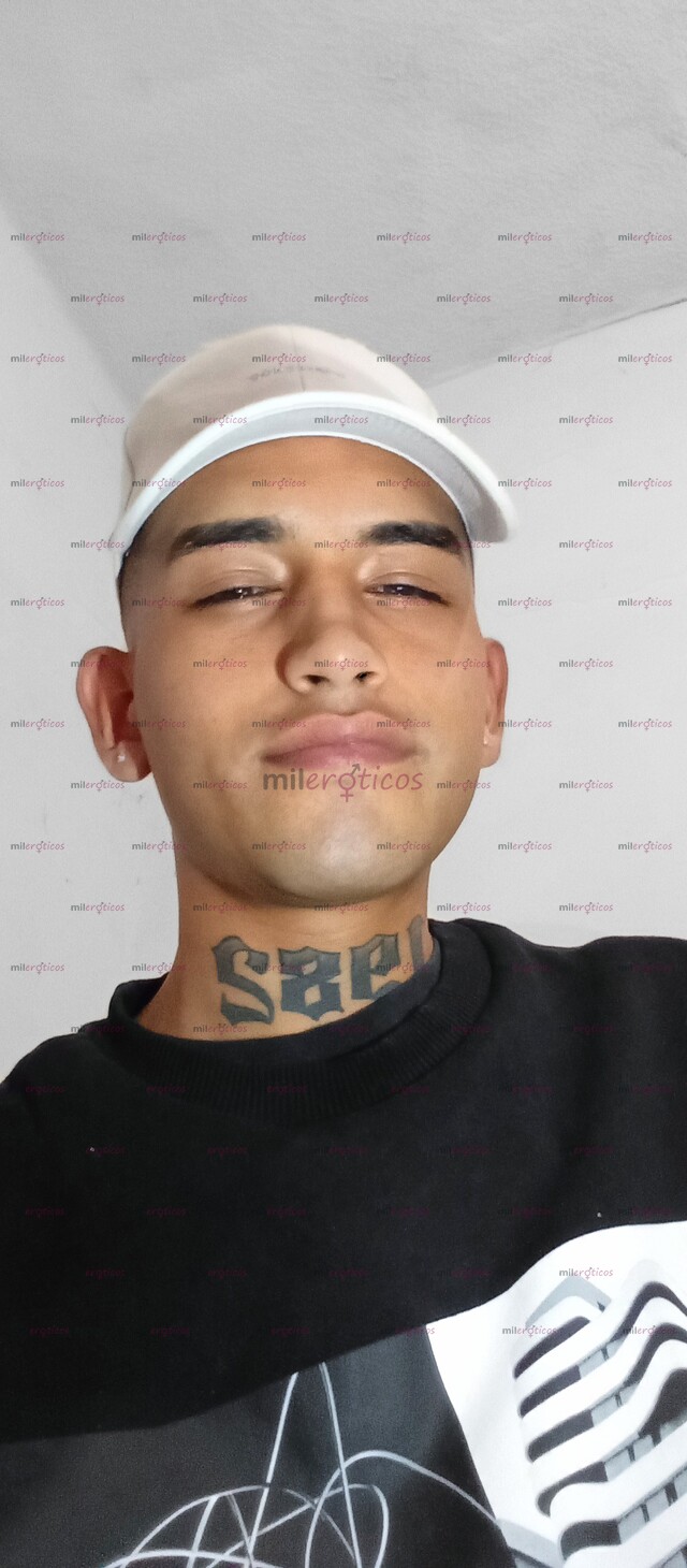 FOTOS DE ME LLAMO JOSÉ, TENGO 20 AÑOS Y ESTUDIO Y JUEGO FUT