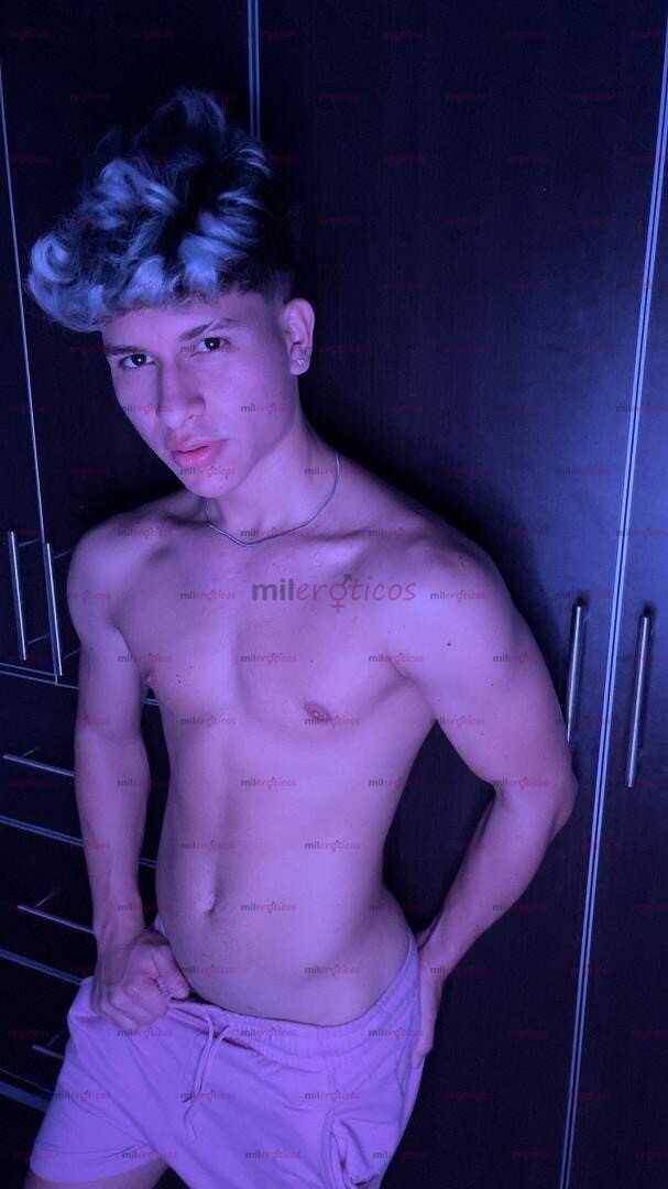 FOTOS DE LINDO CHICO PASIVO CON UN RICO CULO, DISPUESTO A COMPLACERTE.