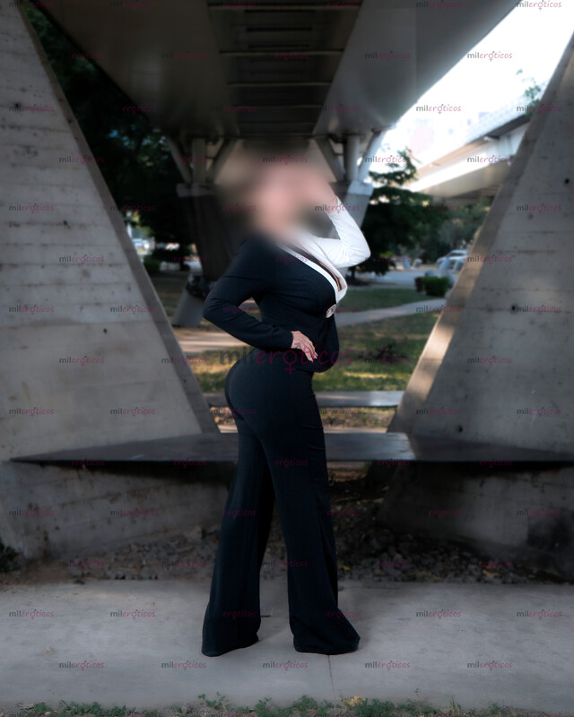 FOTOS DE BIANCA MILF, CHICHONA, NALGONA, EXUBERANTE Y MUY CALIENTE