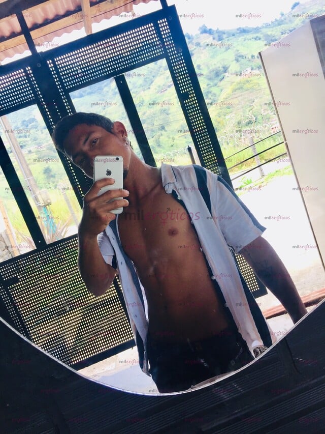 FOTOS DE CHICO APASIONADO Y ADICTIVO AL MORBO DISPUESTO A COMPLACERTE