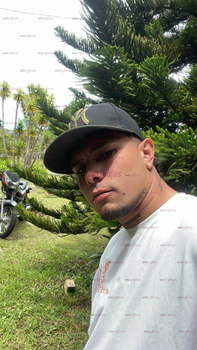 FOTOS DE PAISA MACHO ARRECHITO LISTO PARA CUMPLIR TUS FANTACIAS 100% DESCOMPL