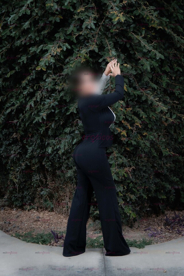 FOTOS DE BIANCA MILF, CHICHONA, NALGONA, EXUBERANTE Y MUY CALIENTE