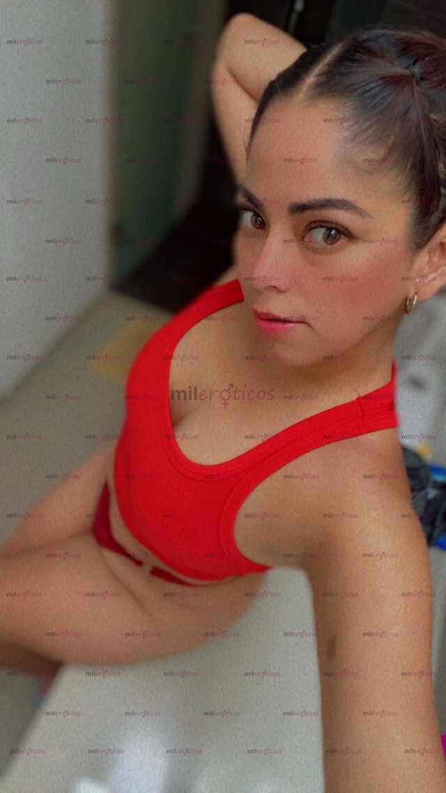 FOTOS DE TIERNA, PERO CANDENTE EN LA INTIMIDAD, NO LO PIENSES CARIÑO