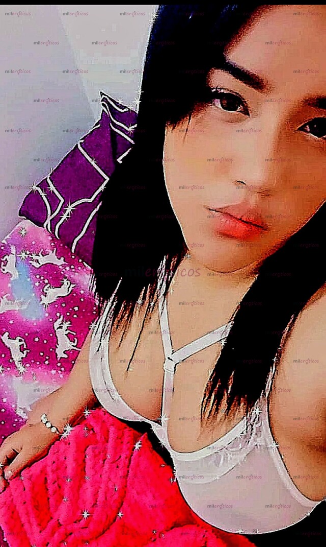 FOTOS DE QUIERO SENTARME EN TU VERGA Y SACARTE ESA LECHITA A PUNTA DE SENTONES..