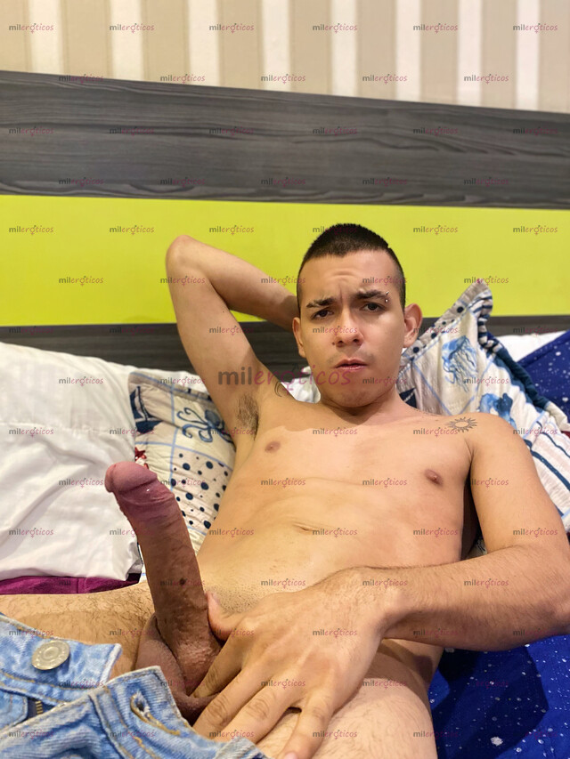 FOTOS DE POLLO ARRECHO TOTALMENTE MORBOSO Y FOGOSO FULL LECHE Y FULL ERECCIÓN