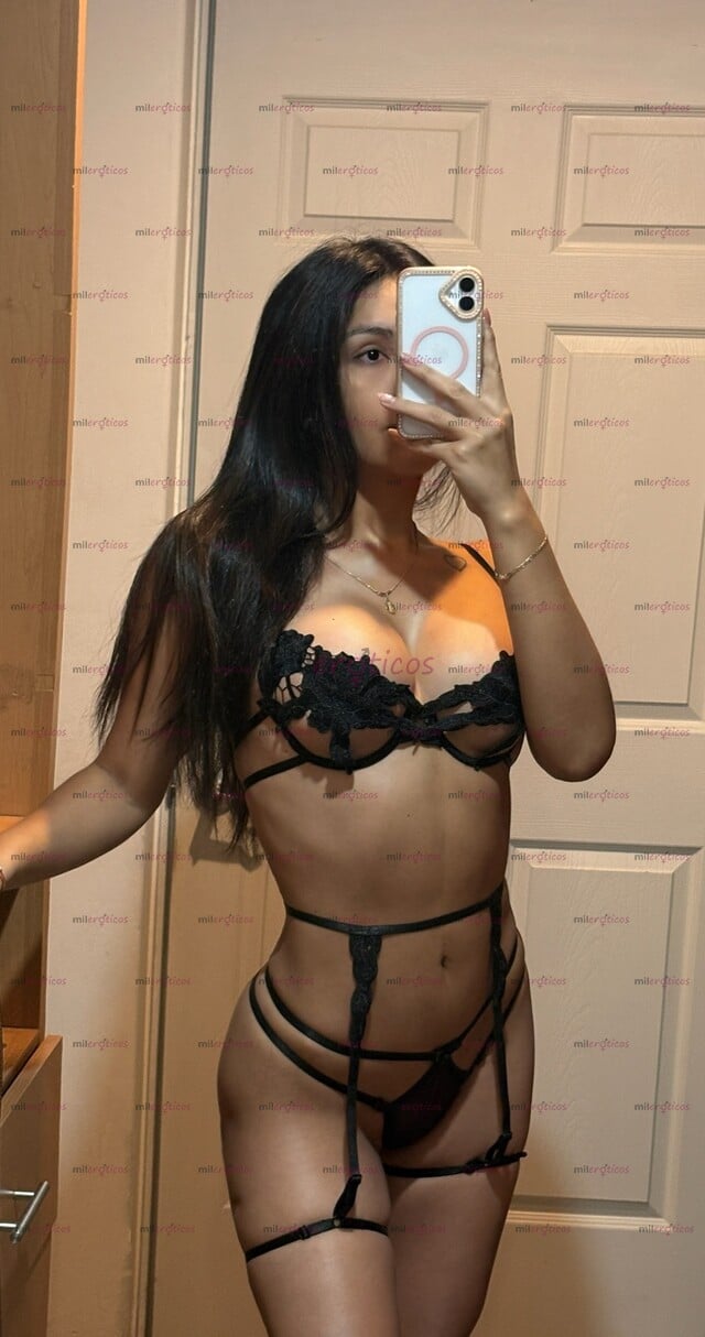 FOTOS DE ESTOY DELICIOSA, SEXOSA Y MUY CALIENTE PAPI SE HACER LO MÍO MIRA MI ONLYFANS!!