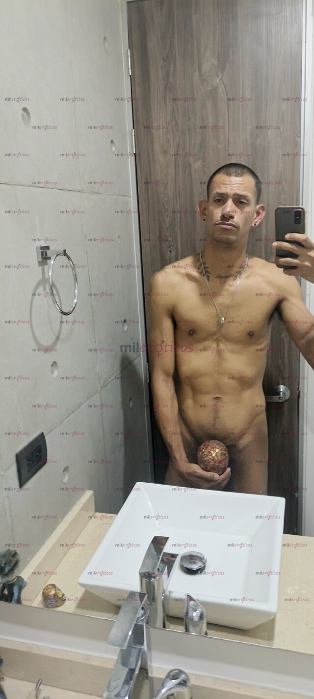 FOTOS DE FLACO ACTIVO DOTADO ARRECHO COMPLACIENTE DOMINANTE CERDO