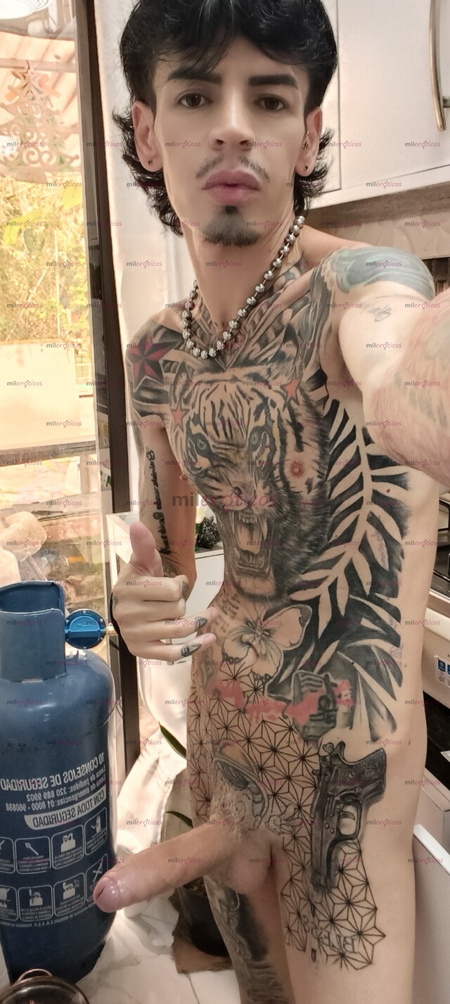 FOTOS DE FLACO BLANCO TATUADO VERGON MORBOSO FETICHERO