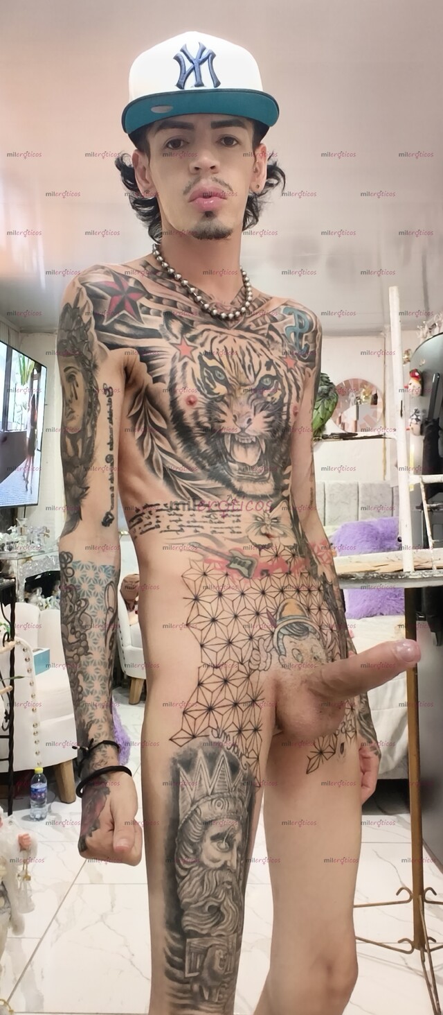 FOTOS DE FLACO BLANCO TATUADO VERGON MORBOSO FETICHERO