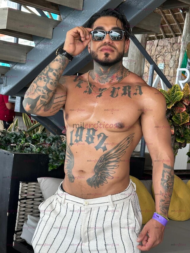 FOTOS DE GUAPO Y SEXY TATUADO ! UNA EXPERIENCIAS SOLO PARA GENTE SOLVENTE.