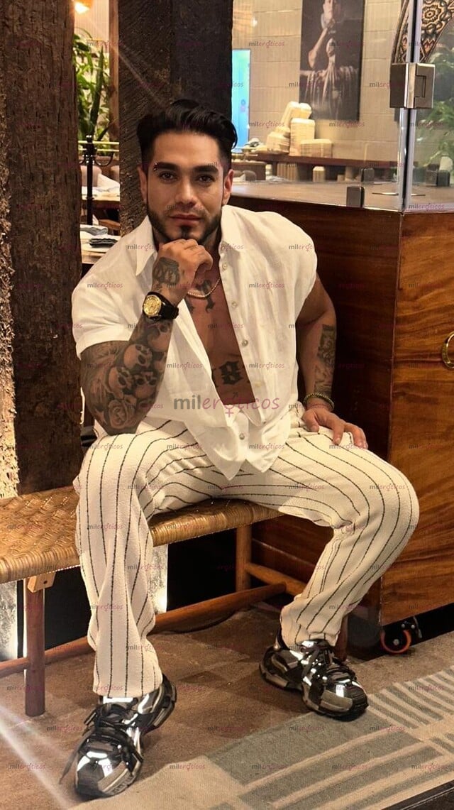 FOTOS DE GUAPO Y SEXY TATUADO ! UNA EXPERIENCIAS SOLO PARA GENTE SOLVENTE.