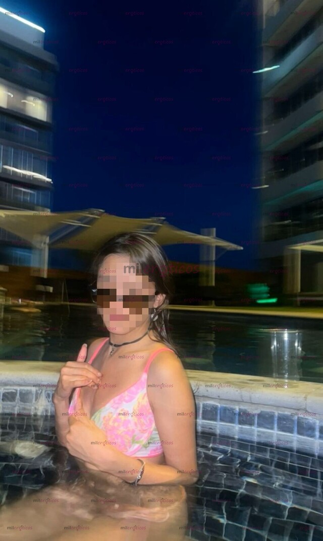 FOTOS DE LA CHICA MAS ARDIENTE DE TODA LA CUIDAD CON UN CULO DE ENSUEÑO